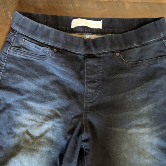 Levi signature - Picture 5 of 8